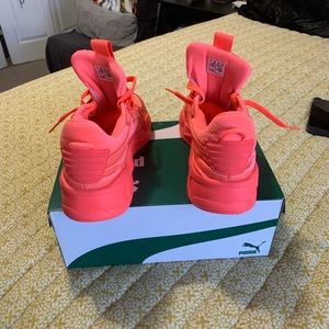 Puma sneakers, great condition, fluorescent peach